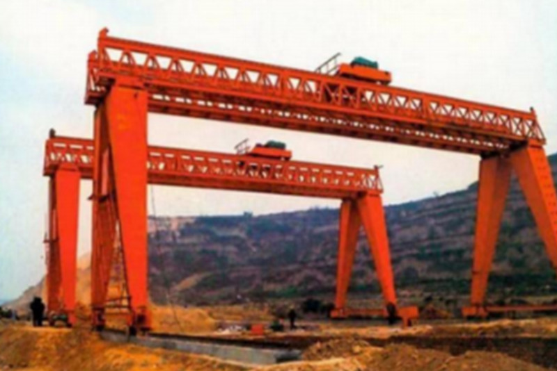 路橋門式起重機